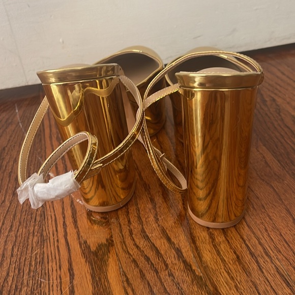 Gold 70s platform heels w/ankle strap / new without box / size 8 - Picture 3 of 3